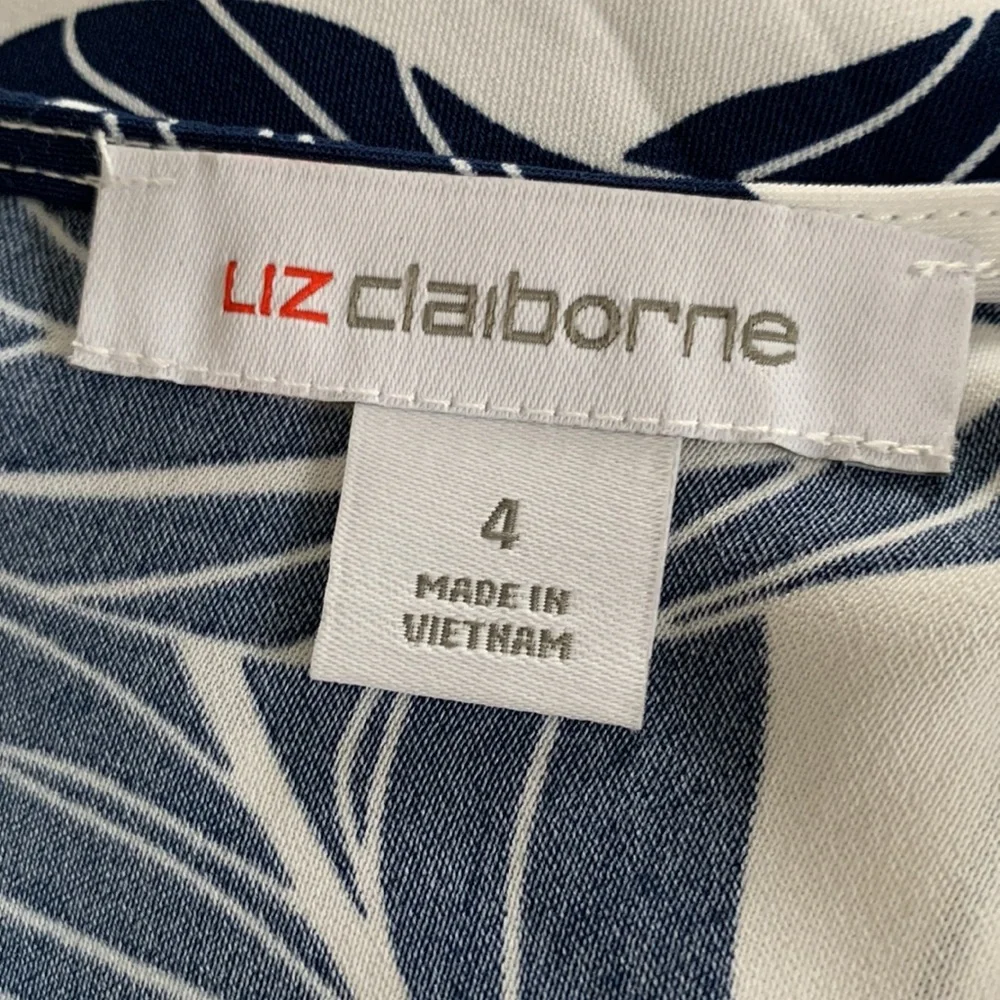 Liz Claiborne Short Sleeve Leaf A-Line Dress